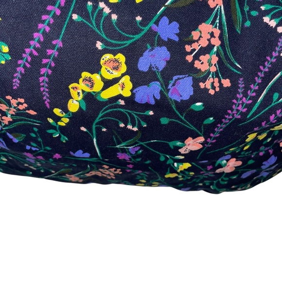 Victoria's Secret Floral Weekender Tote Bag Black Zippered - Picture 5 of 7